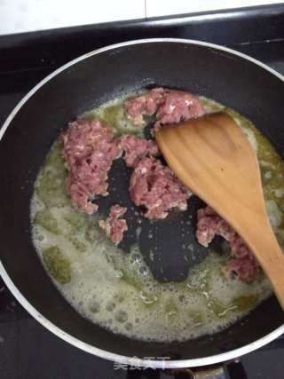 肉酱意面的做法步骤：3