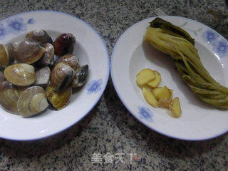 雪菜炒文蛤的做法步骤：1