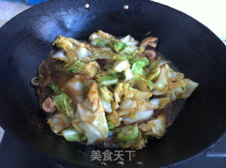 香菇粉条炒甘蓝的做法步骤：12