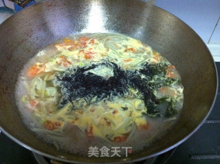 抹茶紫菜面汤的做法步骤：6