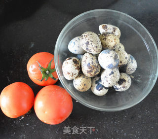 番茄鹌鹑蛋的做法步骤：1