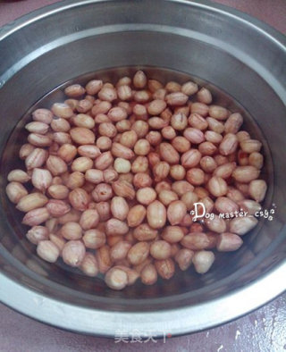 【花生烧猪蹄】的做法步骤：1