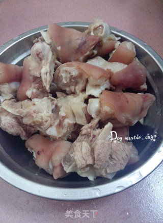 【花生烧猪蹄】的做法步骤：2