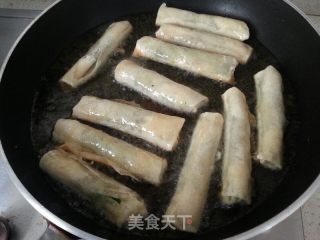 韭菜猪肉春卷的做法步骤：12