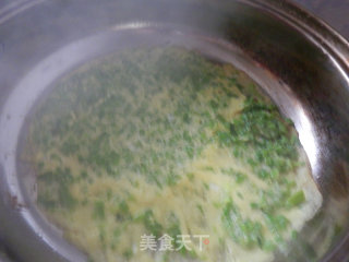 青蒜鸡蛋卷的做法步骤：5