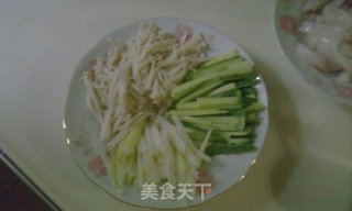 京酱鱿鱼丝夹饼的做法步骤：2