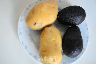土豆牛油果沙拉的做法步骤：2