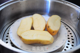 土豆牛油果沙拉的做法步骤：5