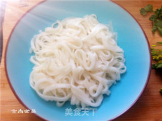 肉牛肉丸汤河粉的做法步骤：11