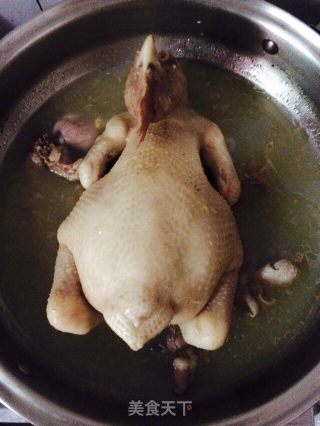 白切鸡的做法步骤：3