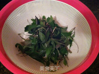 苦菜炒鸡蛋的做法步骤：1