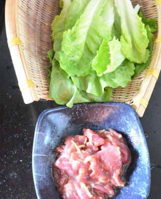 生菜肉片挂面的做法步骤：2