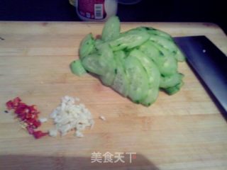 凉拌黄瓜的做法步骤：2