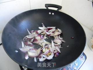 鲜炒鱿鱼卷的做法步骤：4