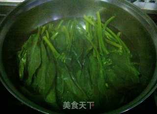 年夜饭上的小清新——豉油芥蓝的做法步骤：2