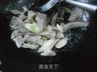 炒肚片的做法步骤：4