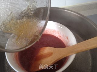 【草莓慕斯蛋糕】-----美到不忍直视！的做法步骤：4