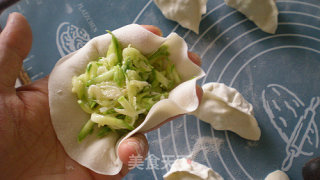 黄瓜素馅蒸饺的做法步骤：6
