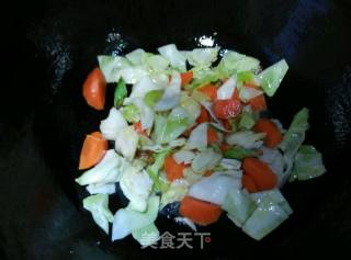 康师傅红烧牛肉的做法步骤：2
