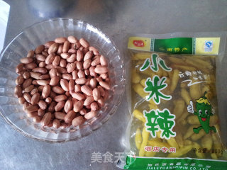 爽口小菜——泡椒花生的做法步骤：1