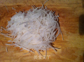 凉拌白萝卜的做法步骤：2