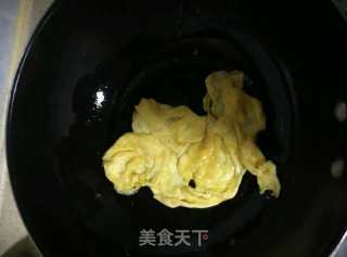 番茄炒蛋饭团的做法步骤：4