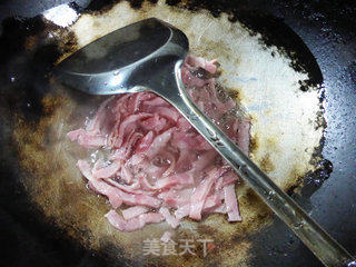 尖椒培根炒绿豆芽的做法步骤：4