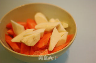花生咸猪骨粥的做法步骤：3