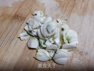 糖醋鲳鱼(微波炉版)的做法步骤：2