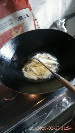 酥炸薯条的做法步骤：5
