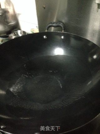 蒸鱼的做法步骤：1
