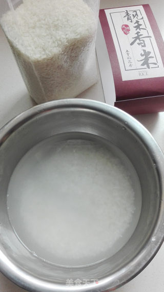 牡蛎粥的做法步骤：1
