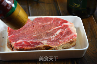 腌汁肉眼牛排的做法步骤：4