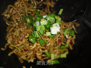 腊肉炒萝卜干的做法步骤：6