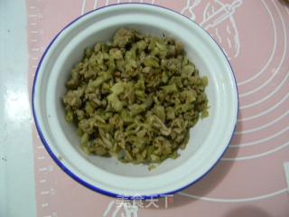 榨菜肉馅酥饼的做法步骤：4