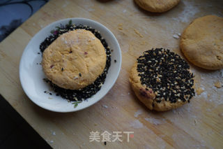 软糯香甜南瓜紫薯饼的做法步骤：13