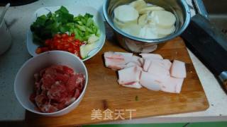 干锅土豆片烧肉的做法步骤：2