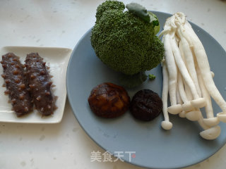 鲍汁海参捞饭的做法步骤：1