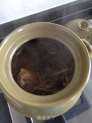 茶树菇汤的做法步骤：10