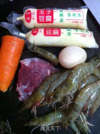 肉末虾仁球的做法步骤：1