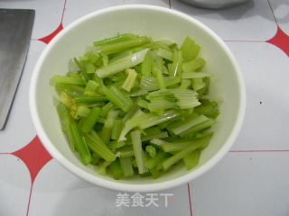 蒸饼卷芹菜的做法步骤：10