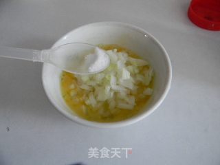 快手早餐鸡蛋土司夹的做法步骤：2