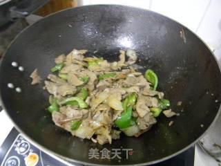 洋葱青椒炒猪肝的做法步骤：7