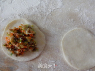煎烫面荷包饺的做法步骤：6