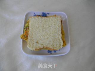 快手早餐自制三明治的做法步骤：8