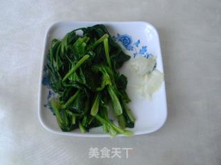 菠菜蛋花汤的做法步骤：3