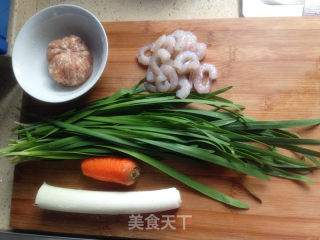 韭菜饼 —— 豪华版的做法步骤：1