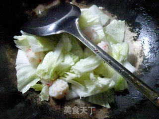 虾味球炒白菜的做法步骤：4