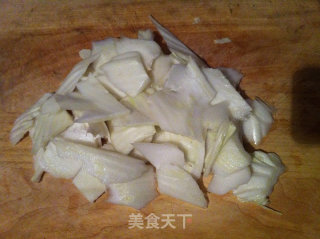 醋溜白菜的做法步骤：1