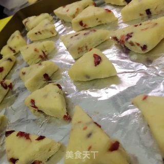 蔓越梅奶酪司康的做法步骤：8